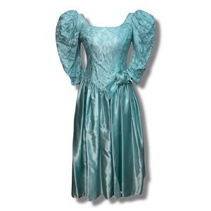 Vintage Tiffany Blue Lace Bodice Dress